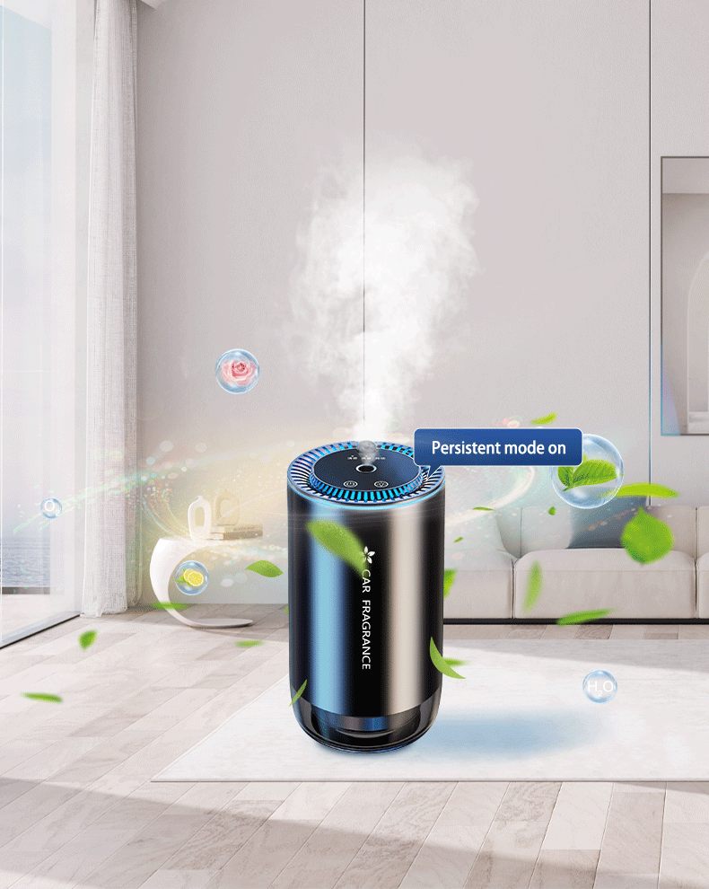 The new intelligent car humidifier sprays mist and starts the built-in battery spray aromatherapy machine with the car
